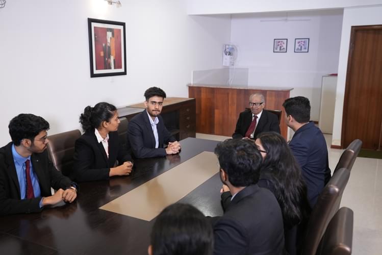 XIME Bangalore Students Pictures photo 19